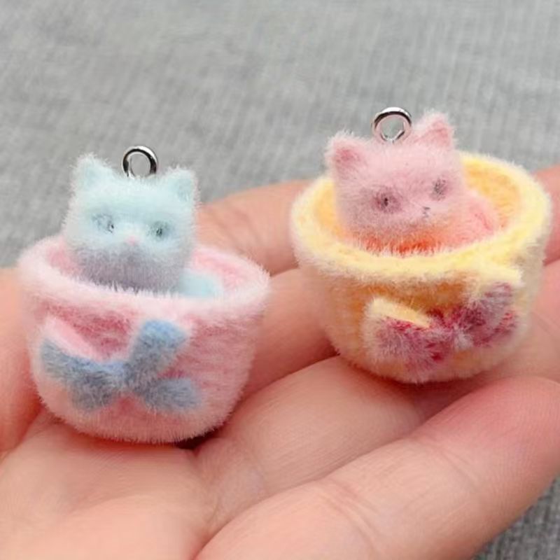 4pcs 3D plush resin cat pendan - Resin Art Pendant review and price