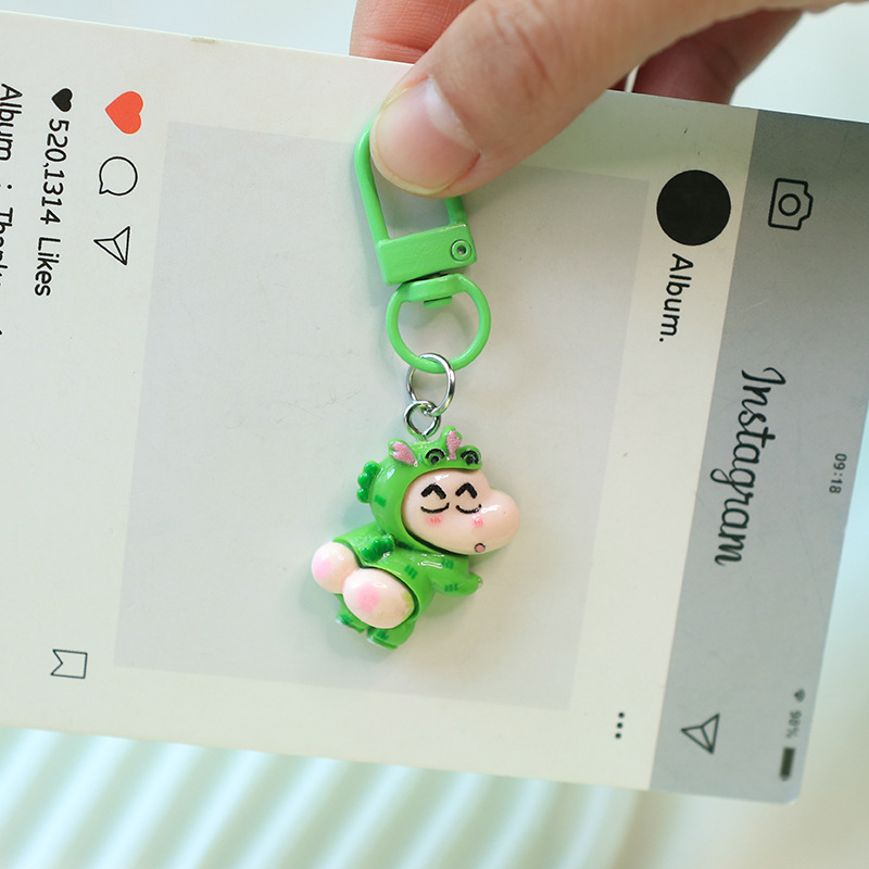 Crayon Shin-chan Keychain High - Resin Art Painting review and price